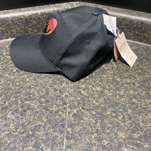 NWT Redmond Clothing Outfitters baseball hat - Picture 3 of 5